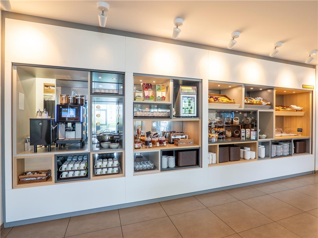 B&B Hotel Offenburg-City Restaurant billede